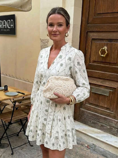 Amante Embroidery Clutch