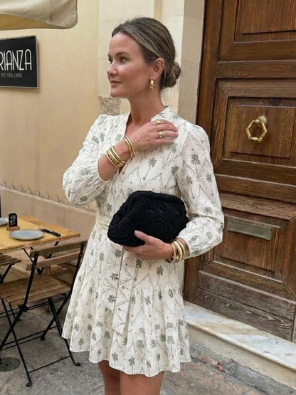 Amante Embroidery Clutch