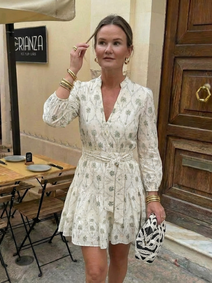 Amante Embroidery Clutch