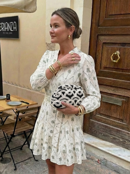 Amante Embroidery Clutch